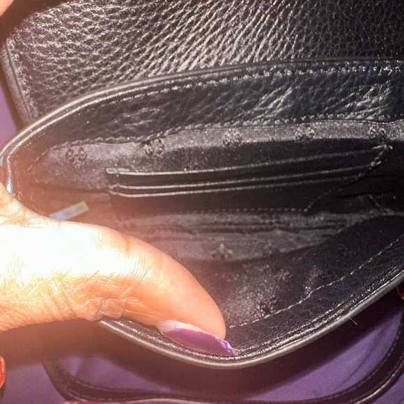 Tory Burch Black Crossbody Bag with Gold Chain - Picture 10 of 10